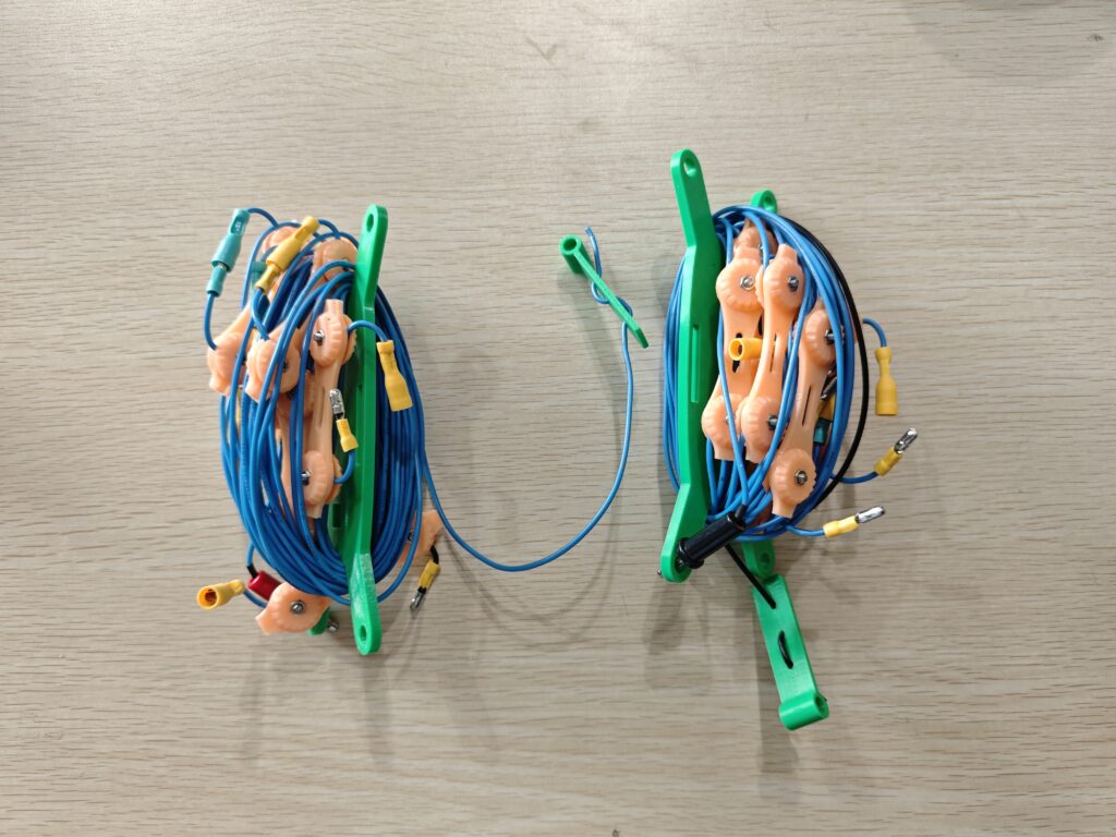 linked radials wound on two 3d printed wire winders