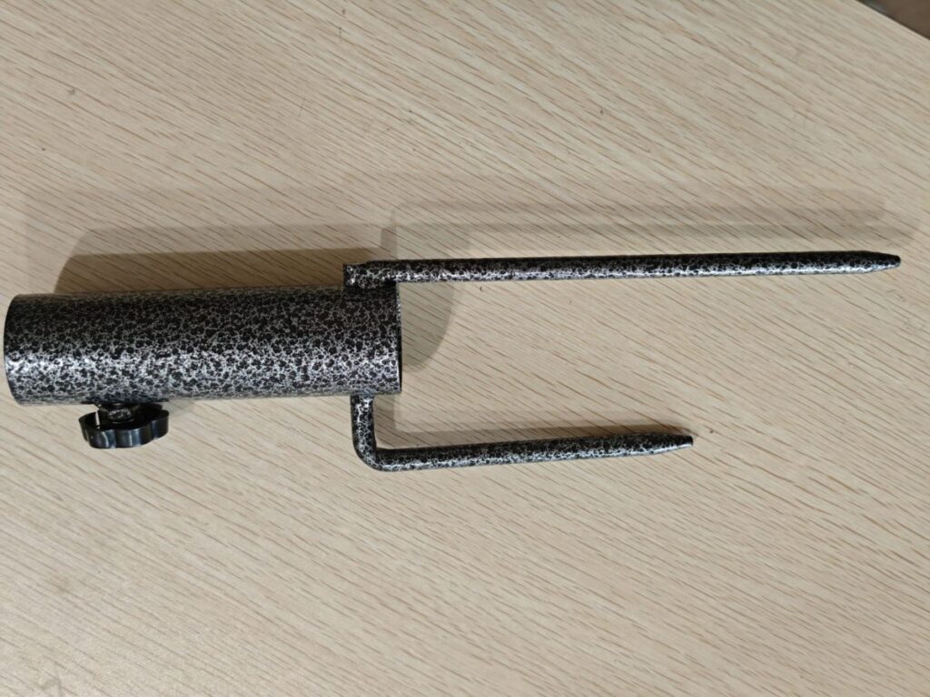 the umbrella ground spike used to mount the ground elevated vertical above the ground