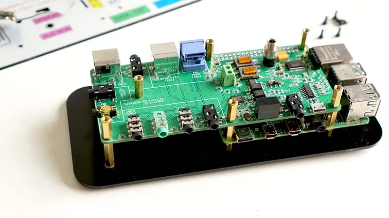 Raspberry Pi HAT for Ham Radio digi Pi